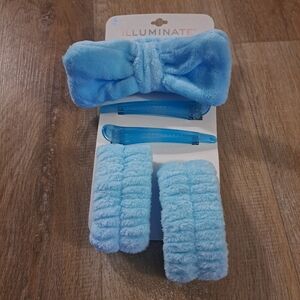 Illuminate Skincare Set Fluffy Bow Headband Two Wristbands & Two Hair Clips